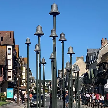 L'olliffe Joli Hypercentre A 2 Pas De La Place Morny Apartment Deauville