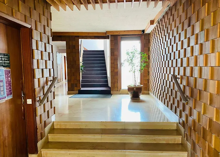 L'olliffe Joli Hypercentre A 2 Pas De La Place Morny